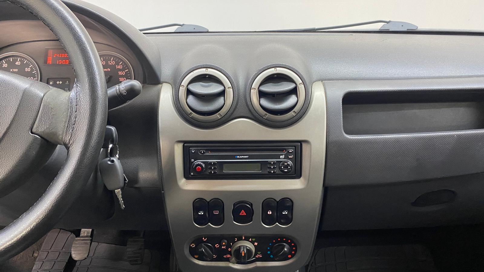 DACIA SANDERO 13